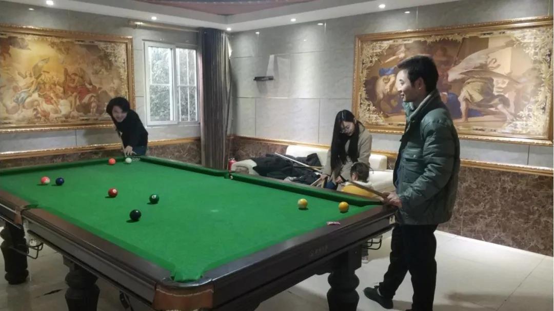 工作(zuò)不止眼前的“甲方”，還(hái)有(yǒu)身邊的愛(ài)與驚喜