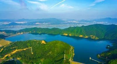 開(kāi)展集體(tǐ)土地所有(yǒu)權确權登記成果更新彙交，維護農民土地權益